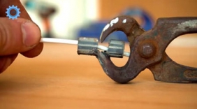 牛人利用废掉的手虎钳制作的夹线钳，非常实用