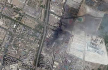 【拍客】天津爆炸核心区卫星图首度公开 爆炸前后对比