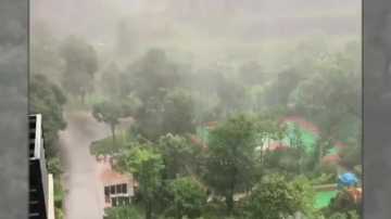 7月30日，陕西西安突降暴雨！多路段积水，网友实拍视频！
