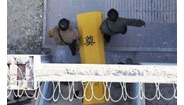 【拍客】八旬老人义务扫桥11年 意外坠桥身亡