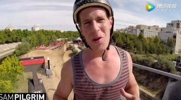 牛人玩转单车展示绝技 空中360度旋转高难度动作各种秀