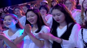 小哥哥翻版吴青峰！和松霖细腻演绎《再遇见》