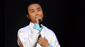 李玉刚首次美国演出，男声演唱《故乡》现场观众掌声沸腾