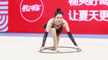 女明星跳艺术体操，陈小纭与赵露思一对比，根本就不是一个档次的