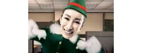 【拍客】秦海璐和同事们的恶搞五朵金花预祝大家圣诞快乐！