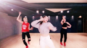 韩国美女舞蹈教学一起来跳舞上班不如来跳舞