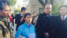 【拍客】云南少女17岁起坐13年冤狱 或遭刑讯逼供