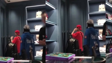 鹿晗关晓彤甜蜜游日本 这是要提前庆祝七夕情人节？