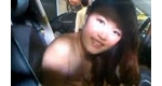 【街拍客】坐在车里偷着乐的大眼睛美女模特