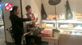 结账刷脸 购物车自动跟随 这家超市满满高科技