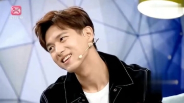 李现认为杨紫的形象最美，腼腆的答案让人浮想翩翩！