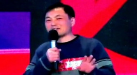 装修工登台被嘲笑，没想到一嗓子唱出天籁男声！