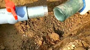 高手在民间，水管这样对接效果才会更好，不愧是老师傅！