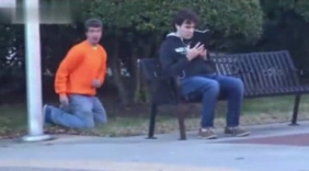 哥们你这样恶搞不怕被打死吗！