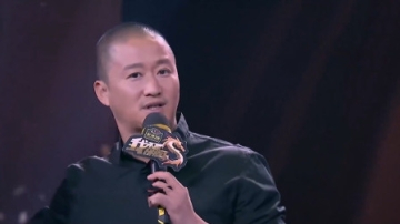 众明星为选手拉票，吴京助阵李根，曝其离开体坛后的辛酸！