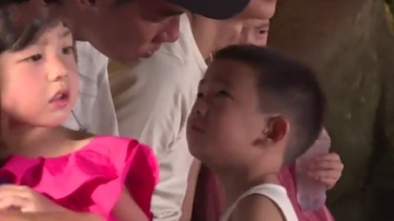 Jasper撒娇：我要和你睡，陈小春：你是大孩子了！萌娃撒娇合集