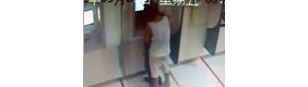 【拍客】男子为女友砸ATM抢劫