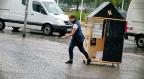 世界上最小房子, 只有一平米, 背起来说走就走!