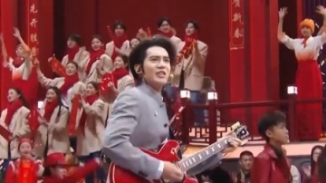 于适吉他弹唱《今夜向北方》，豪迈嗓音展现家乡情怀