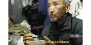 【拍客】8旬老人无子女管违法拉客捡垃圾求生