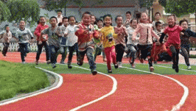 浙江温州：疑似“毒跑道”再现 多名学生流鼻血发烧