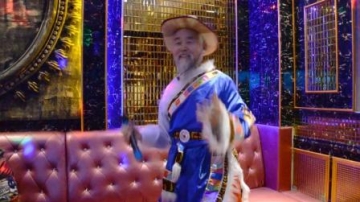 花甲唱四方: 大爷KTV一首《卓玛》唱的棒极了, 民间好声音