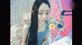 清澈女声翻唱周杰伦《龙卷风》爱情走的太快，就像龙卷风！