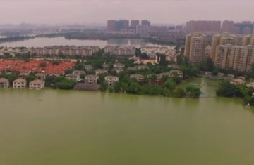 航拍暴雨过后的武汉城区 湖泊水位全线暴涨