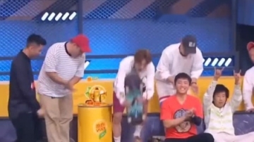 这就是街舞3：王一博很拽教养也不缺，无时无刻不在散发魅力