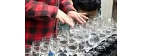【拍客】牛人酒杯演奏优美乐曲