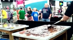 神手速！世界上干活最快的工人，老板想不加工资都难