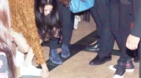 这类女生千万别弯腰！一瞬间可能就会酿成悲剧