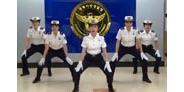 【自拍】韩警花卖萌狗腿舞窜红