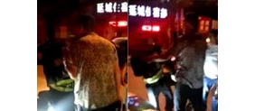 【拍客】实拍男子狂扇执勤交警耳光 称“从小到大都是我打人”