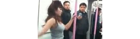【拍客】妙龄少女武汉地铁跳火辣钢管舞