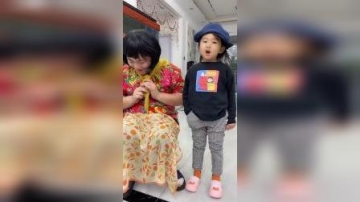 萌娃：可爱萌娃另类变装
