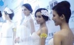 【街拍客】香港第72届婚博会上的美丽新娘