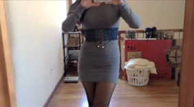 微胖美女镜子前自拍，展示火辣身材