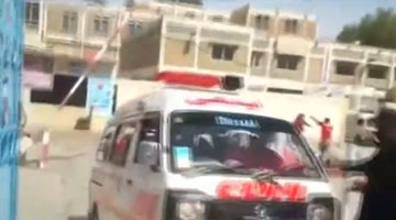 巴基斯坦：一家医院发生自杀式爆炸 近百人死亡