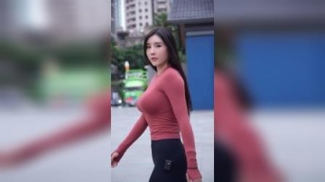 街拍：身材好穿啥都好看，是么？