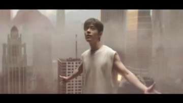 肖战《不要回头》MV