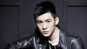 独家八卦：乔振宇抱儿子父爱爆棚 顺顺帅气活泼像爸爸