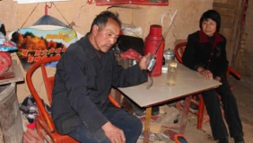 在农村这项工作不起眼却一本万利，60岁老人月入过万