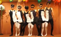 【拍客】六男子年会创意舞蹈 黑白丝袜笑翻全场