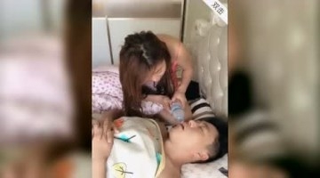 恶搞是要付出代价的，笑岔气了