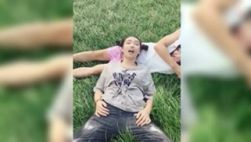爆笑！二货恶搞女友，不笑你打我