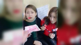 恶搞女友，这么玩下去，迟早会分手！