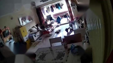 监控实拍手机爆炸