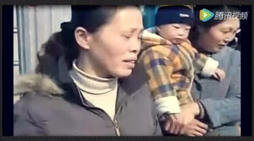 被砍掉头的无头公鸡竟然活了一个月