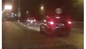 北京司机狂飙追套牌肇事车 四环逆行闯红灯
